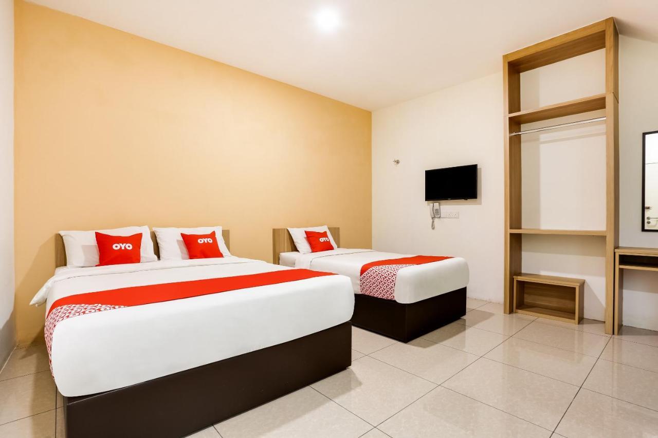 Oyo 89677 Sunflower Hotel Seremban Exterior photo